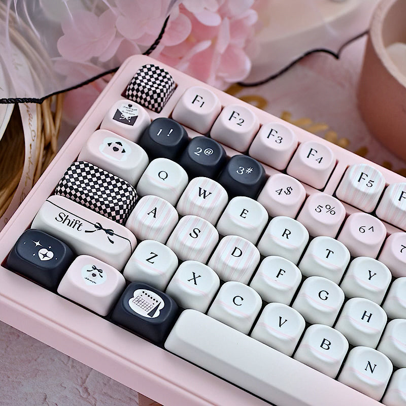 Black&Pink Keycaps Cute MOA Customized Mechanical Keyboard Keycaps